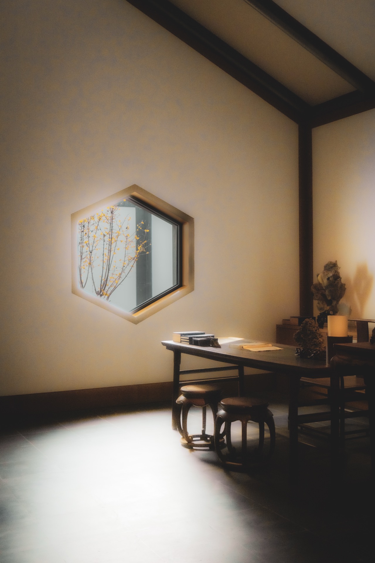 Hexagon window, China